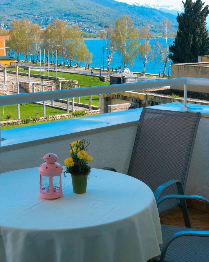 Exclusive Apartments With Lake View Ohrid Exterior photo