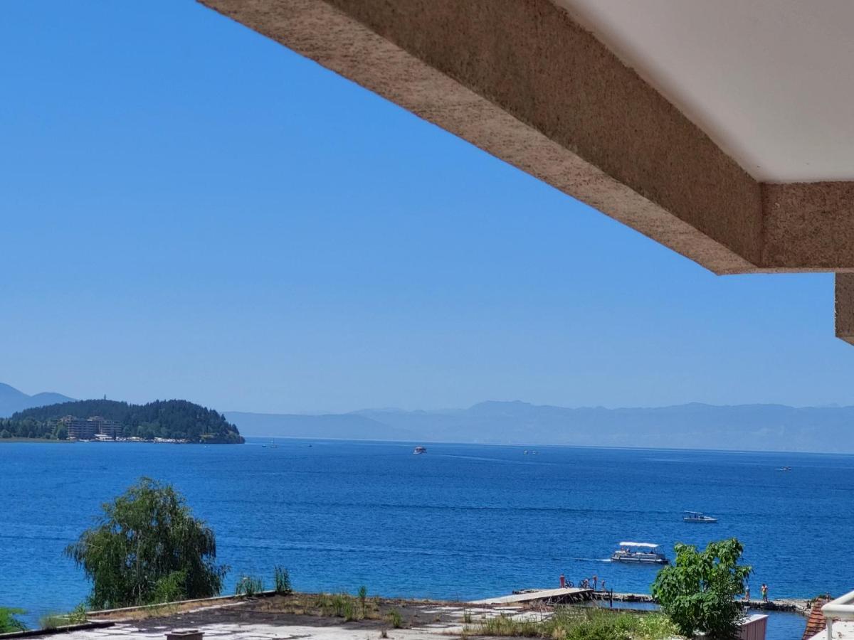 Exclusive Apartments With Lake View Ohrid Exterior photo